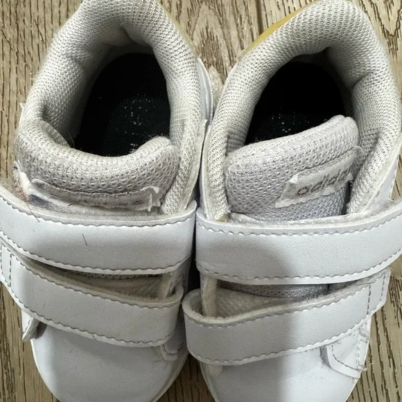 Adidas Grand Court 2.0 I 'White Iridescent' toddler sneakers. - Picture 4 of 5